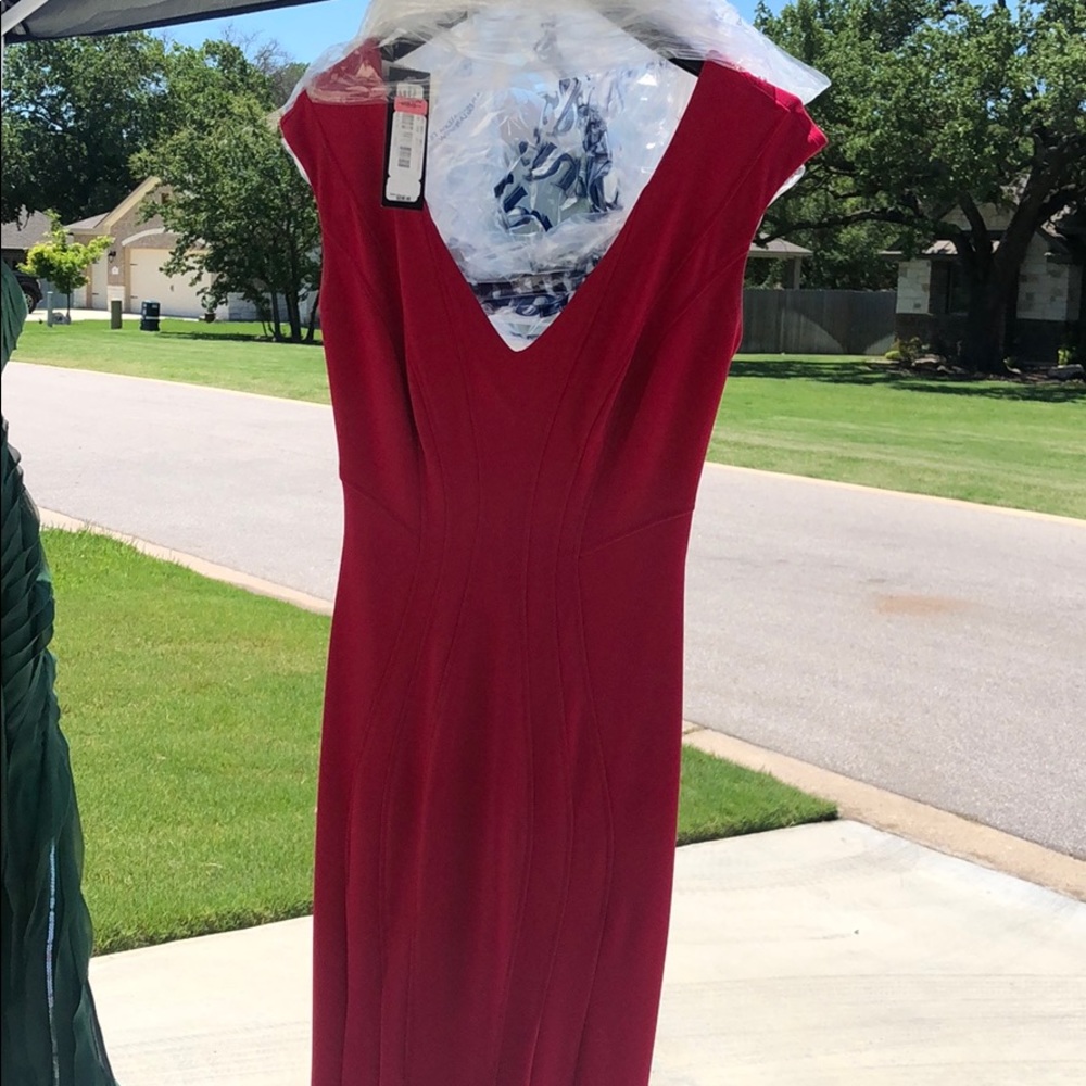 Dress - Picture 2 of 4